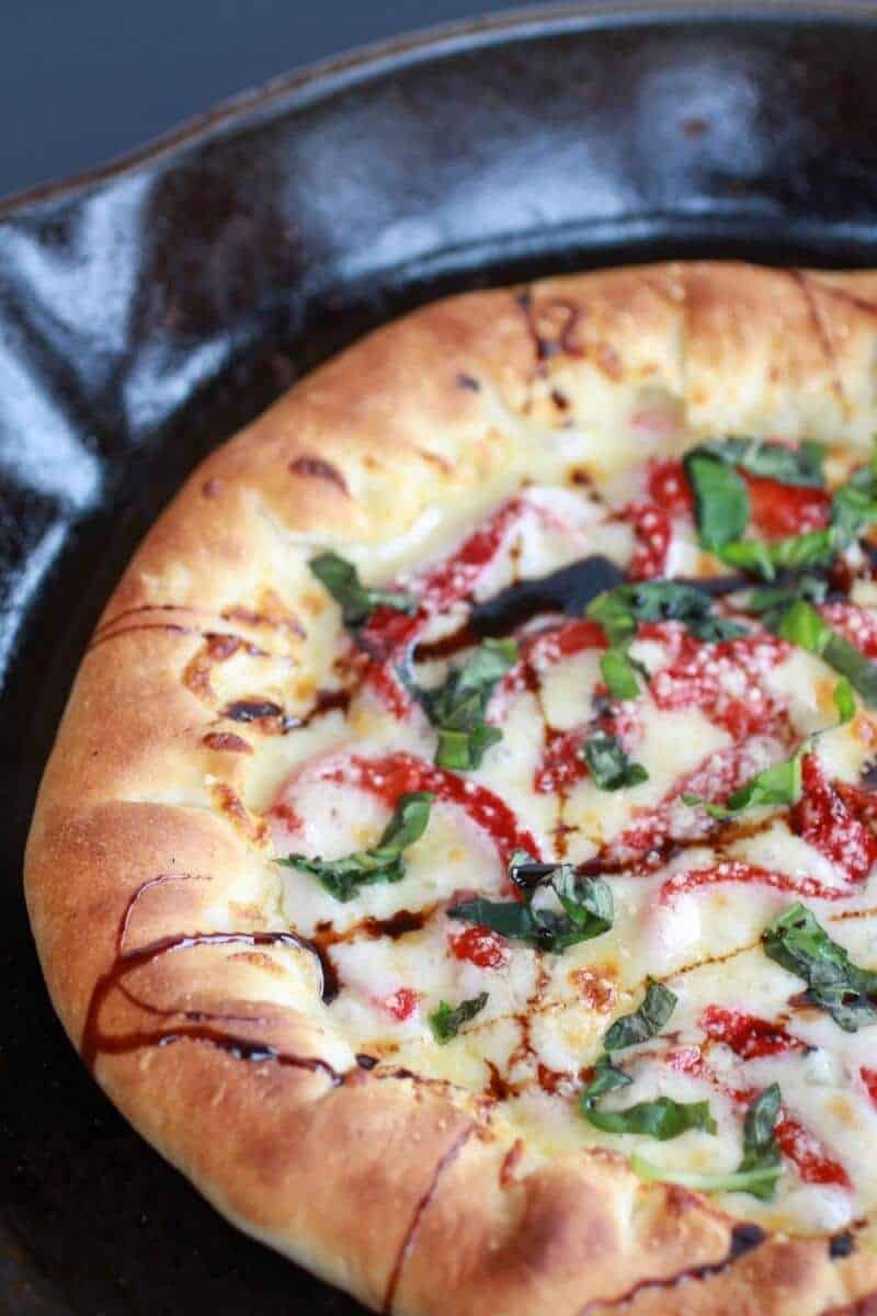 Green Olive Pesto Pizza