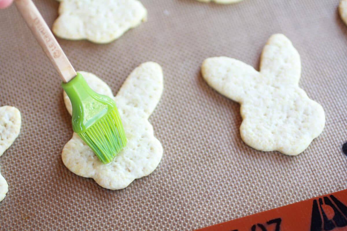 Chocolate Covered Peanut Butter Ritz Sandwiches-2