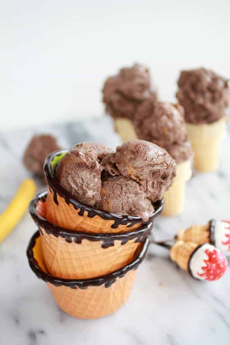 Chocolate Peanut Butter Swirl Fudge Brownie Ice Cream https://fatburn.fit/