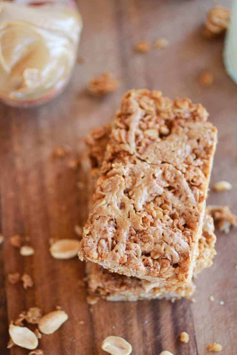 Crunchy Oatmeal Peanut Butter Oats 'n Honey Bars | https://fatburn.fit/