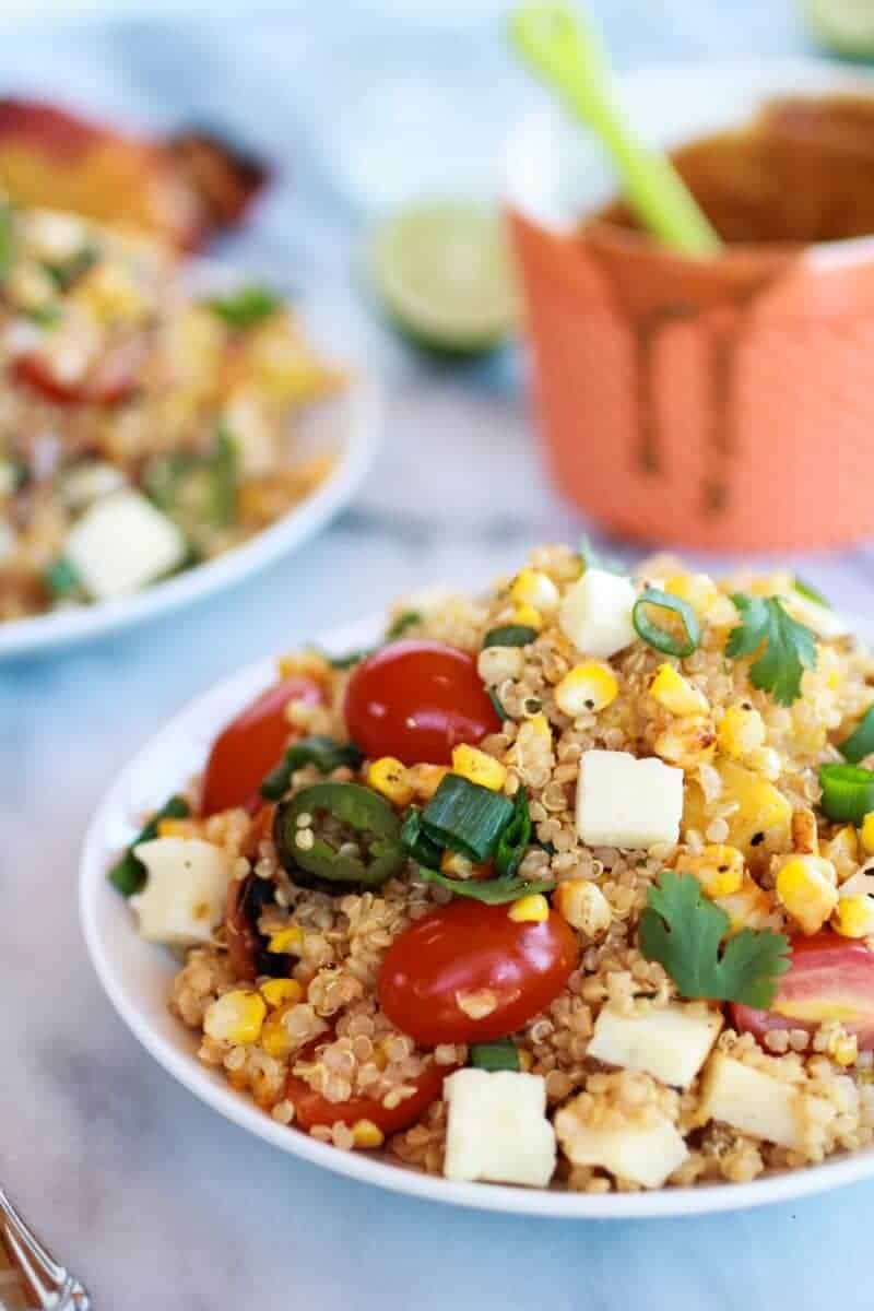 BBQ Grilled Corn, Jalapeño and Peach Quinoa Salad | https://fatburn.fit/
