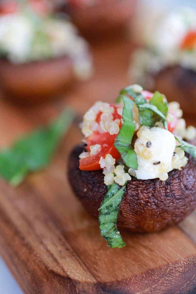 Caprese Quinoa Grilled Stuffed Mushrooms with Balsamic Glaze | https://fatburn.fit/