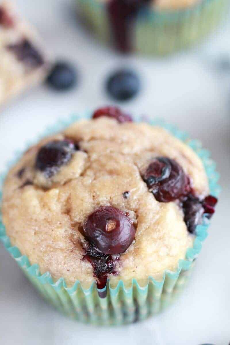 Whole Wheat Caramelized Blueberry Loaded Muffins | https://fatburn.fit/