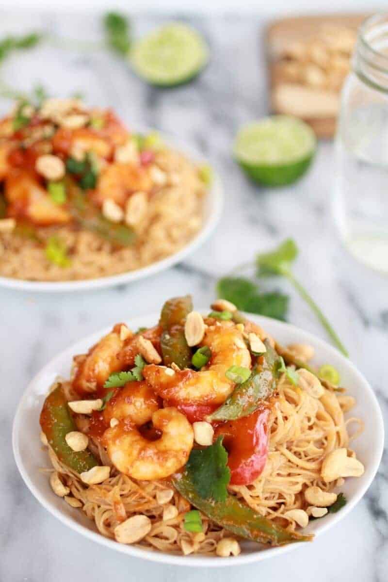 Sweet Thai Shrimp Curry with Peanut Noodles | https://fatburn.fit/