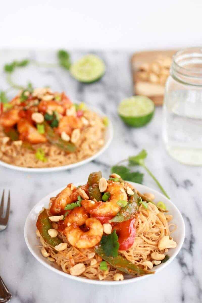 Sweet Thai Shrimp Curry with Peanut Noodles | https://fatburn.fit/