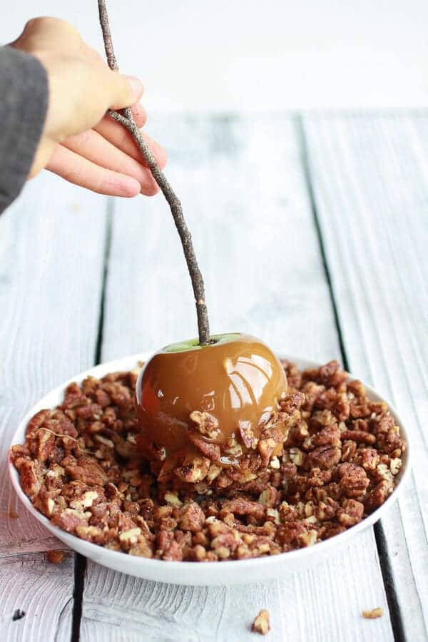 Sweet and Salty Bourbon Cinnamon Pecan Caramel Apples + Chocolate Drizzle | halfbakedharvest.com