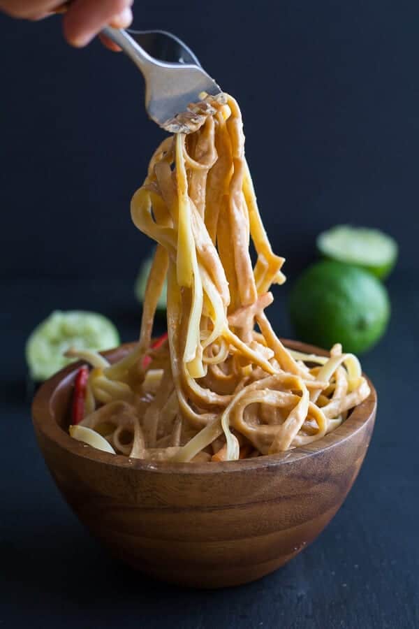 20 Minute Sriracha Lime and Creamy Cashew Fettuccine | halfbakedharvest.com