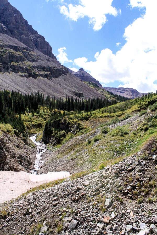 Fall Harvest Peanut Picnic + a Family Hike! | halfbakedharvest.com @hbharvest