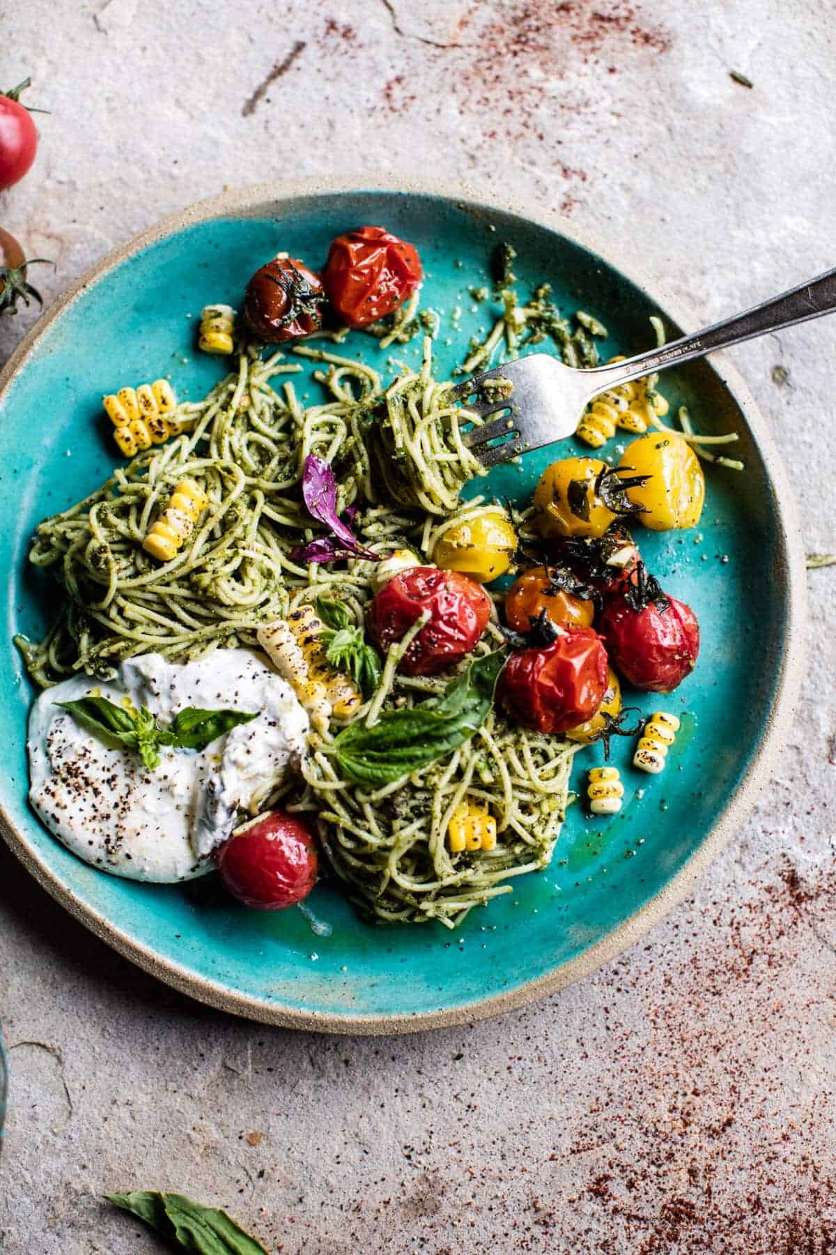 Charred Tomato and Corn Pesto Pasta | halfbakedharvest.com @hbharvest