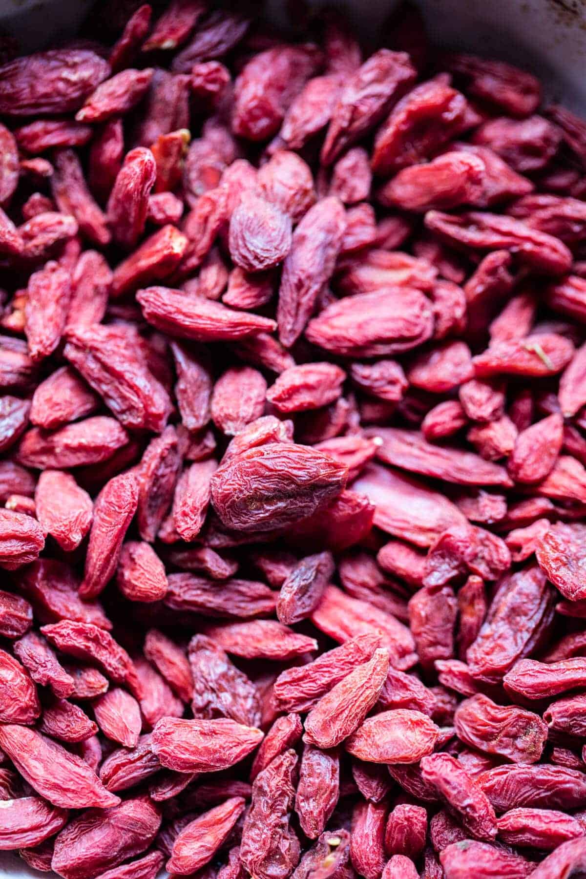 Superfood Cashew Goji Berry Bars | halfbakedharvest.com @hbharvest