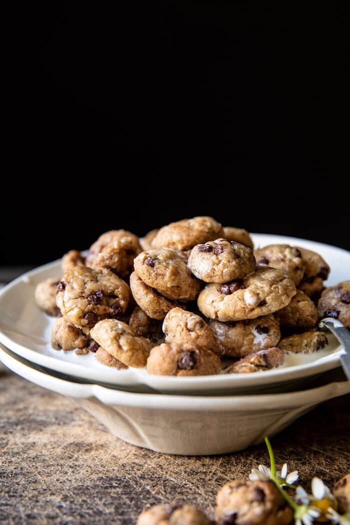 Homemade Oatmeal Chocolate Chip Cookie Crisp Cereal | halfbakedharvest.com Homemade Oatmeal Chocolate Chip Cookie Crisp Cereal | halfbakedharvest.com
