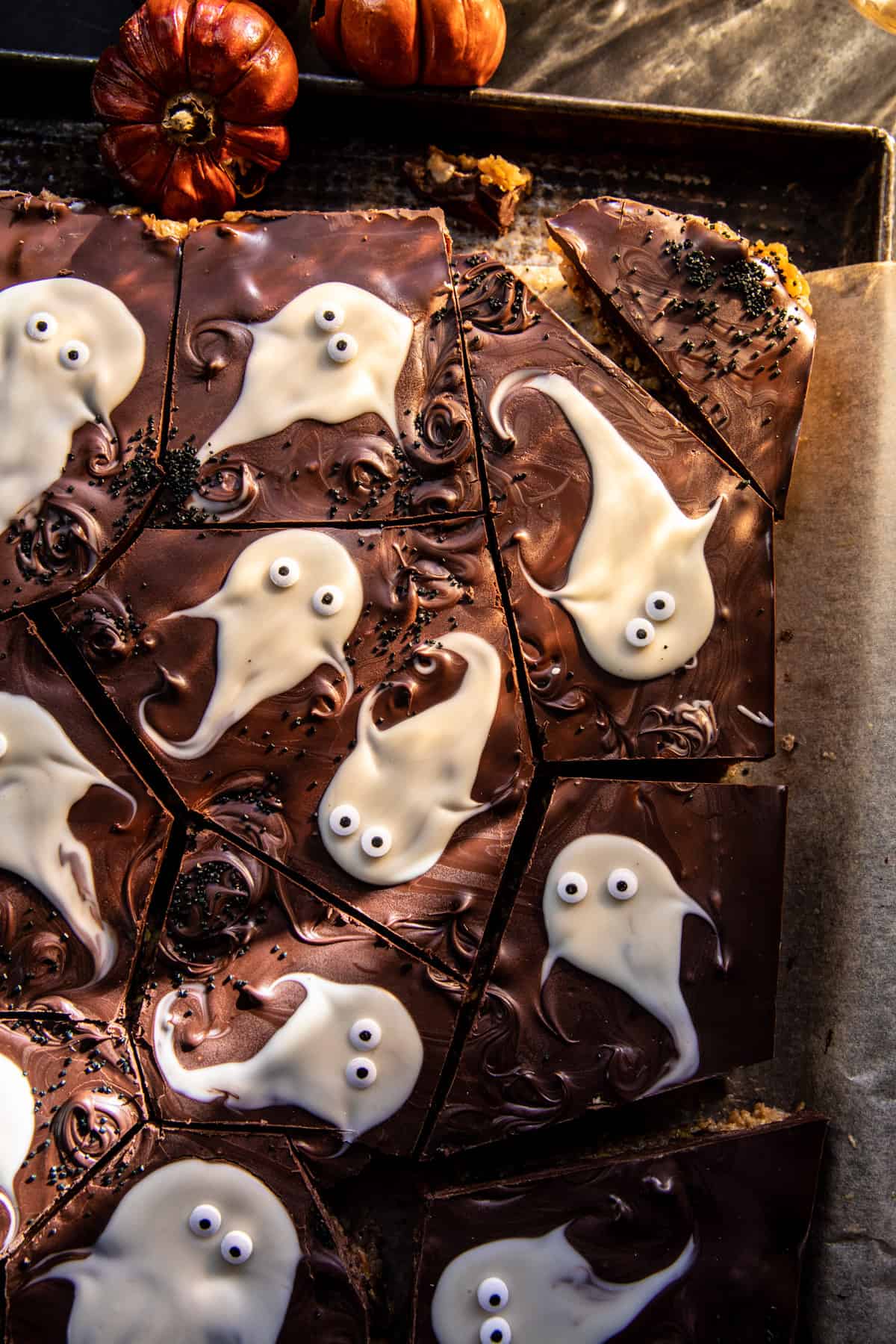 BOO! Chocolate Peanut Butter Bars | halfvakedharvest.com