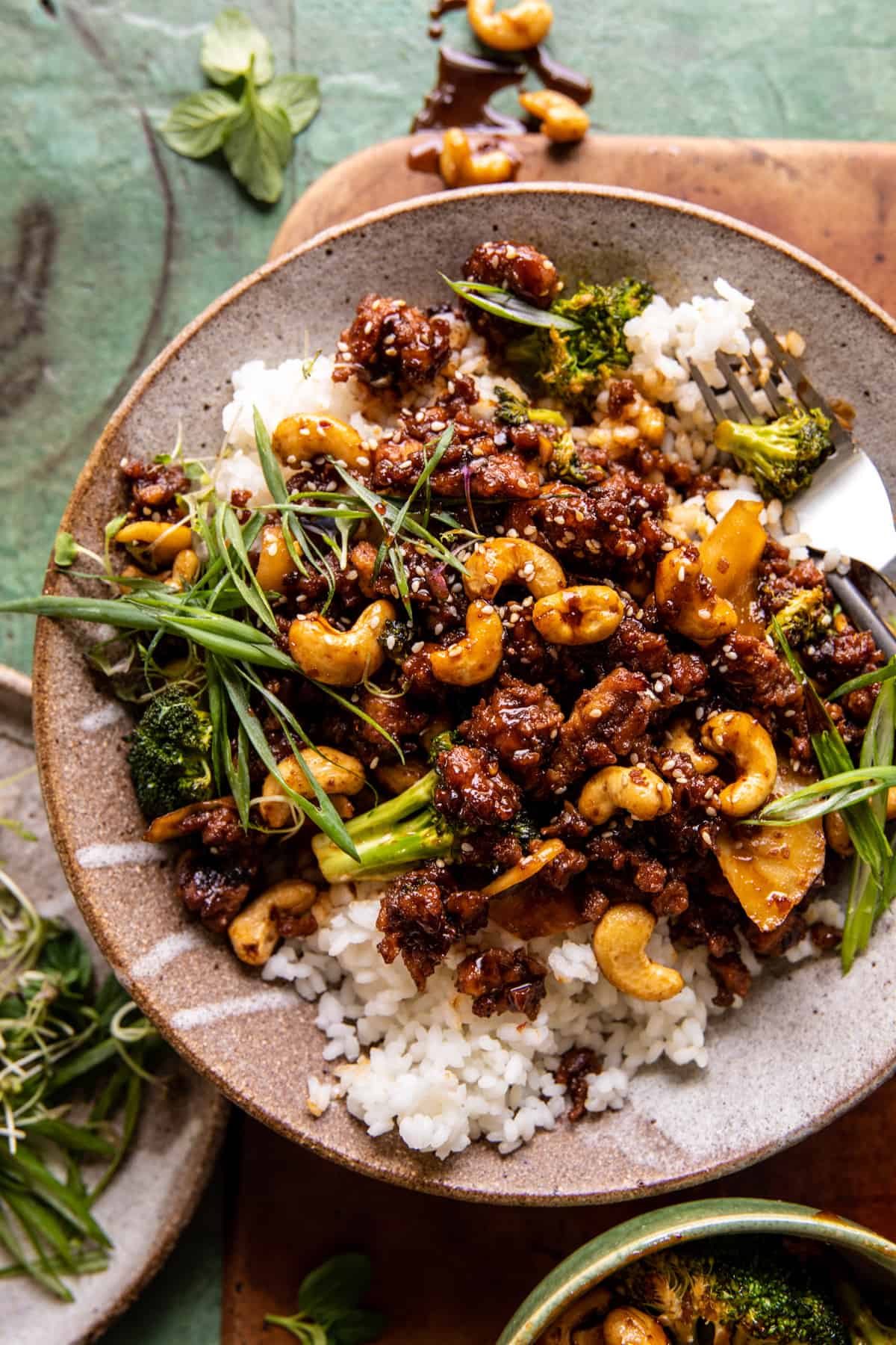 20 Minute Garlic Butter Cashew Chicken | halfbakedharvest.com