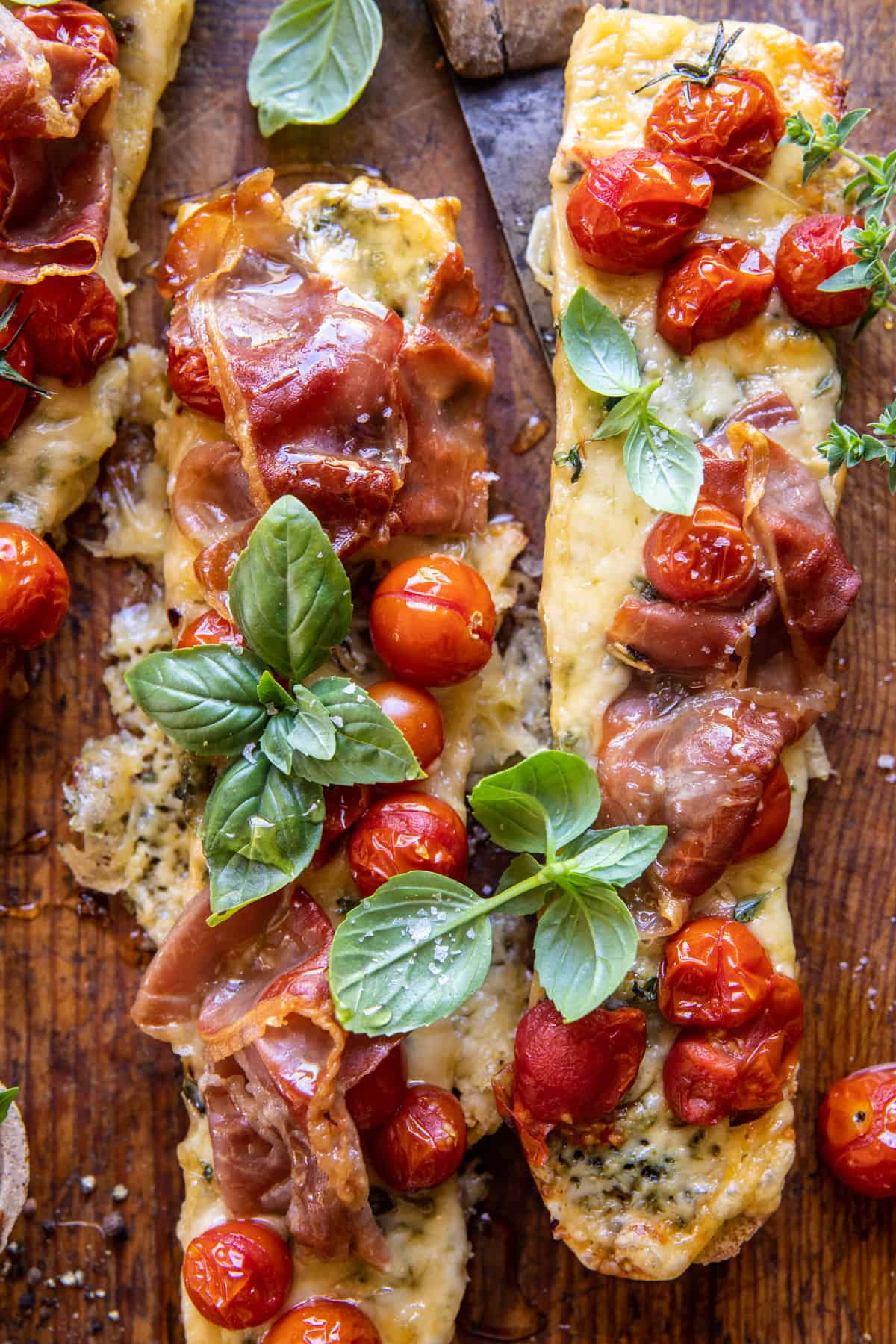 Baked Gruyère Tomato Bruschetta | halfkabedharvest.com