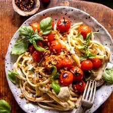 Charred Tomato Basil Chicken Florentine Pasta | halfbakedharvest.com