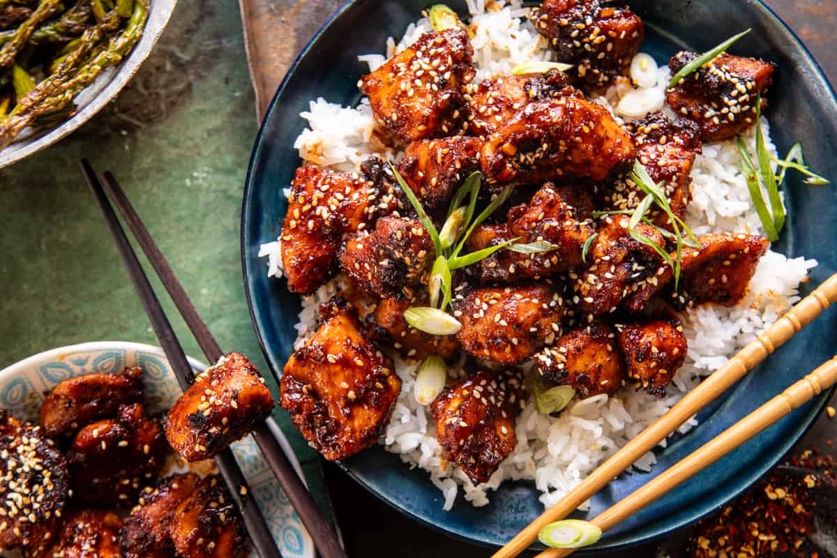 30 Minute Honey Garlic Chicken | halfbakedharvet.com