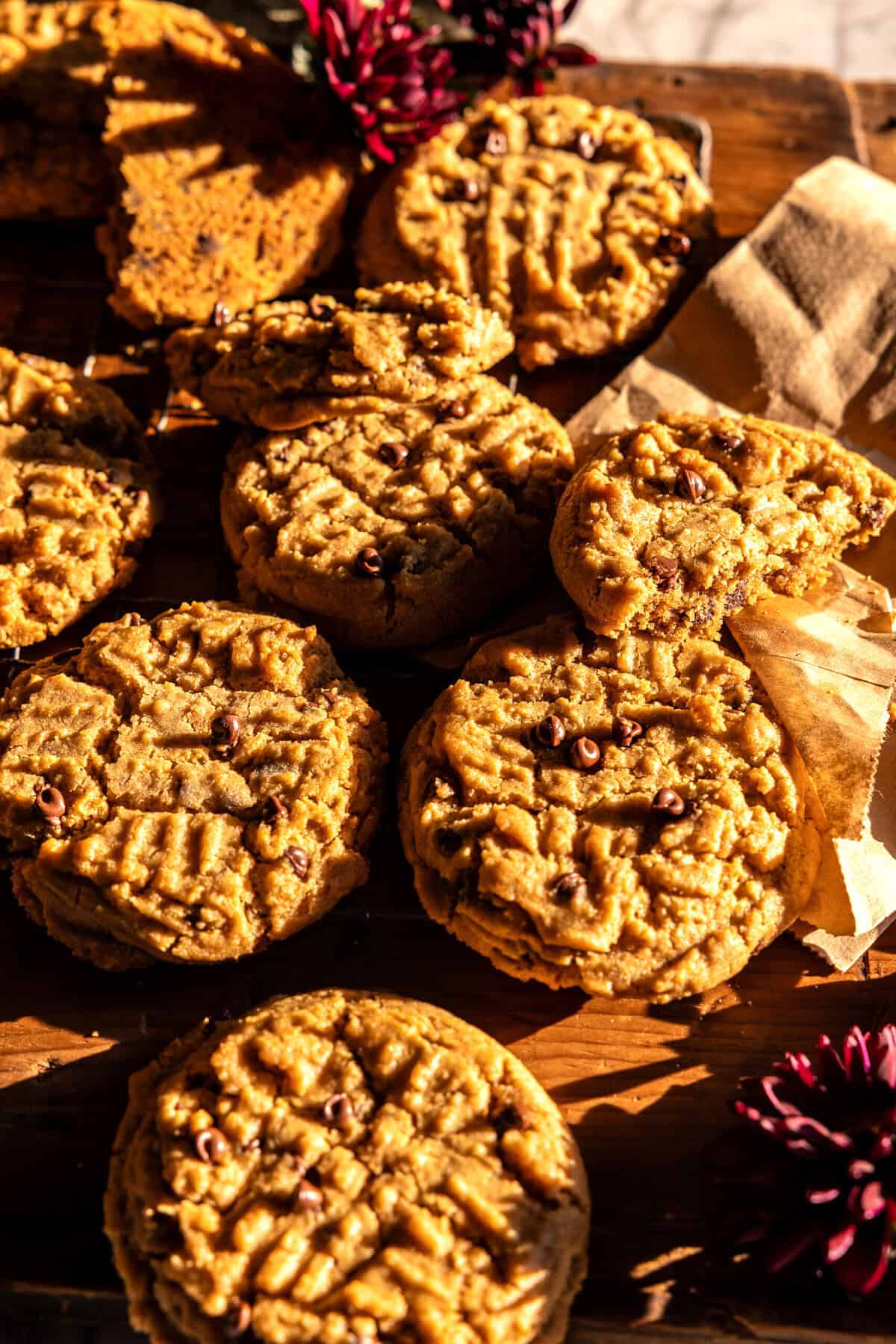 Lunch Lady Peanut Butter Chip Cookies | halfbakedharvest.com